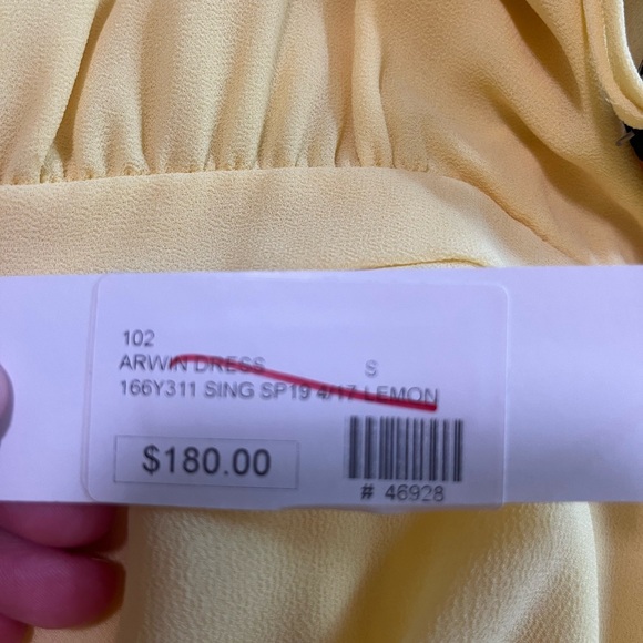 SINGLE LOS ANGELES YELLOW GOWN NWT - Picture 4 of 4
